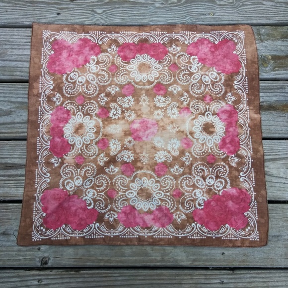 Moon Magic Accessories - CLOSEOUT SALE! Distressed Rusted Roses Bandana